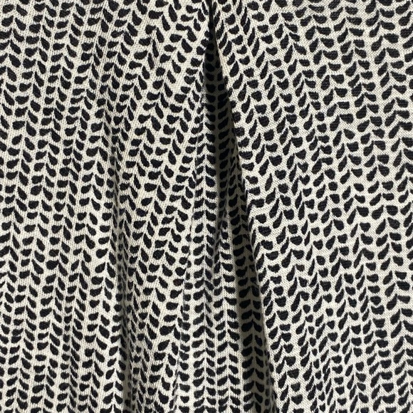 Lucky Brand Black and White Pleated Tank Top - Picture 5 of 10